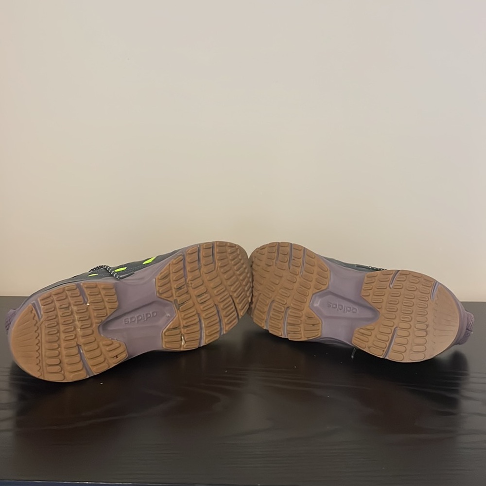 adidas 90s Valasion 'Grey Gum' EG8399 size 10 - Picture 5 of 7
